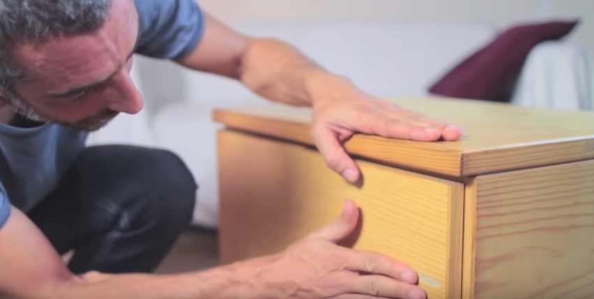 Vídeo tutorial Restaurar un mueble de madera Bricopared Beissier